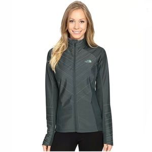 NWT The North Face Isotherm Jacket, Green, M